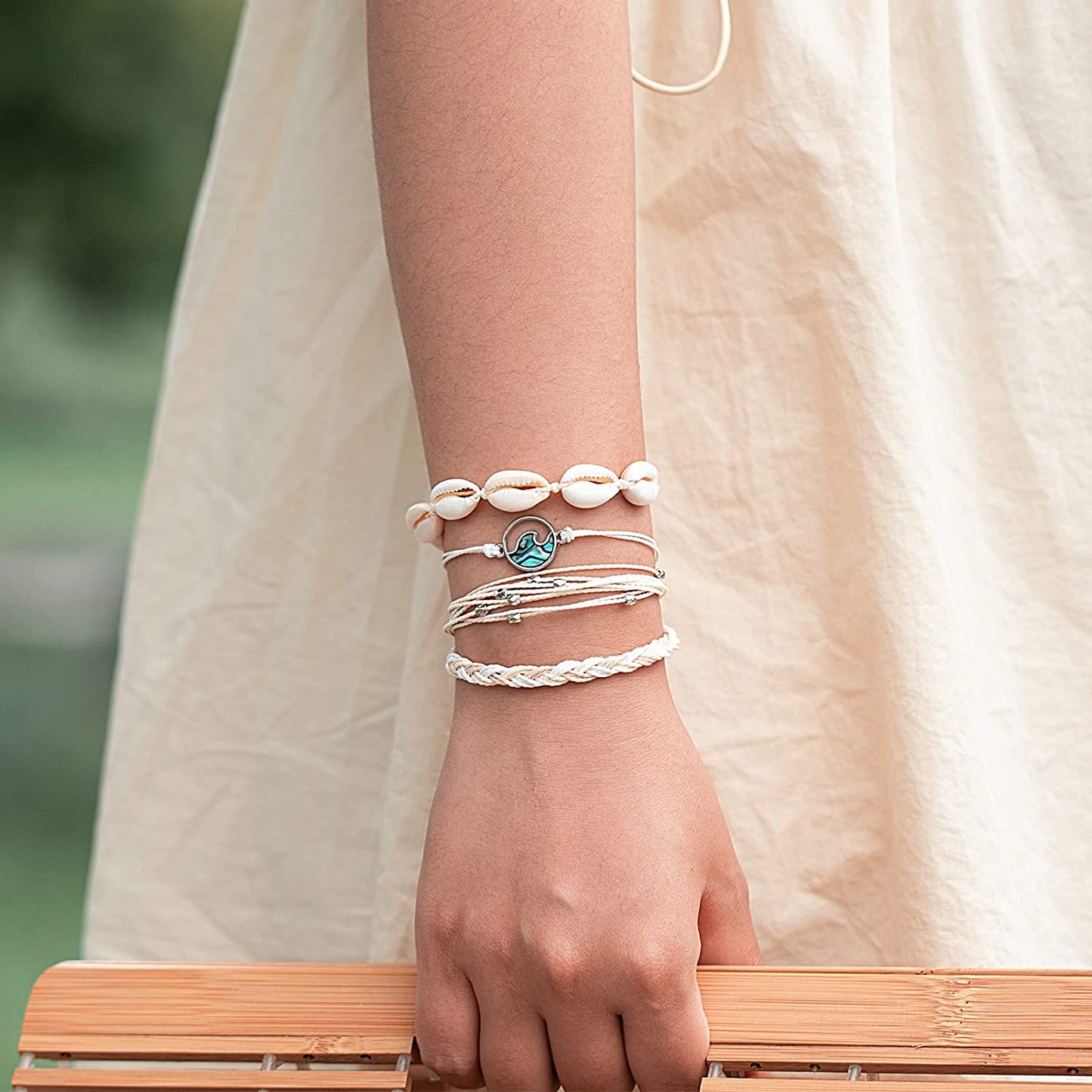 Wave String Bracelets Cute Shell Bracelets Trendy Boho Jewelry Teen Girl Gifts Waterproof Beach Bead Bracelets Pack for Women